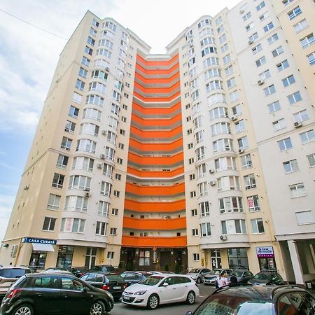 Apartament In Zona Centrala Si Parc Chisinau Exterior photo